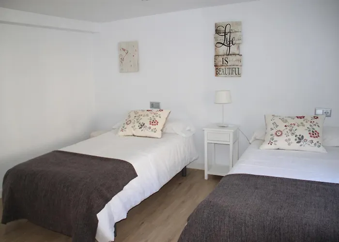 Rural Zuri Apartment