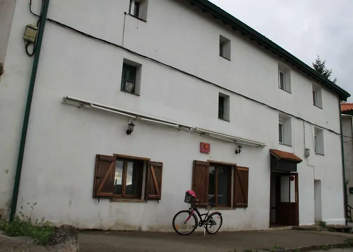 Apartment Rural Zuri Cotorrio