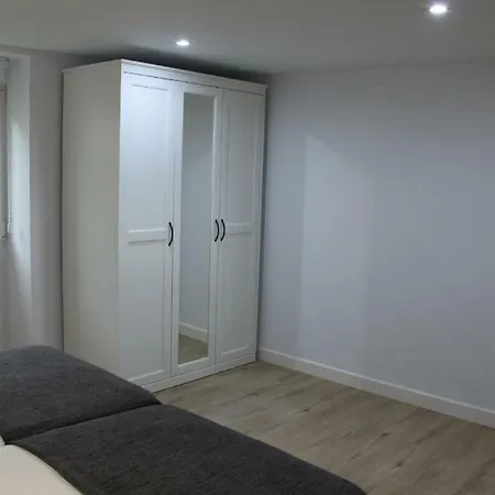 Rural Zuri Apartment