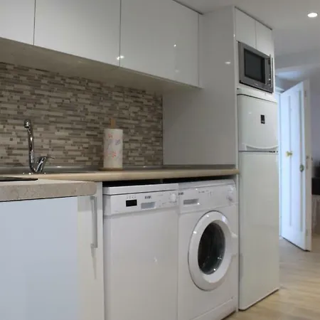 Rural Zuri Apartman *